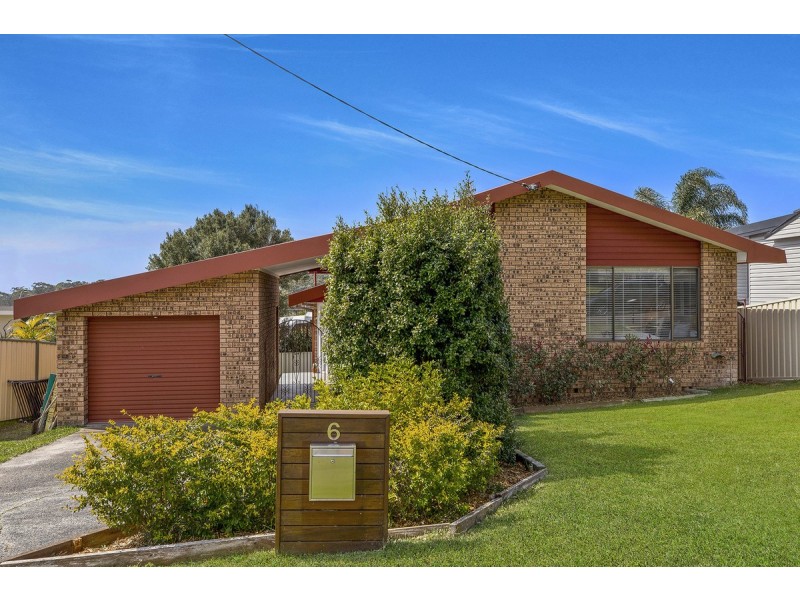 6 Vista Parade, Bateau Bay NSW 2261