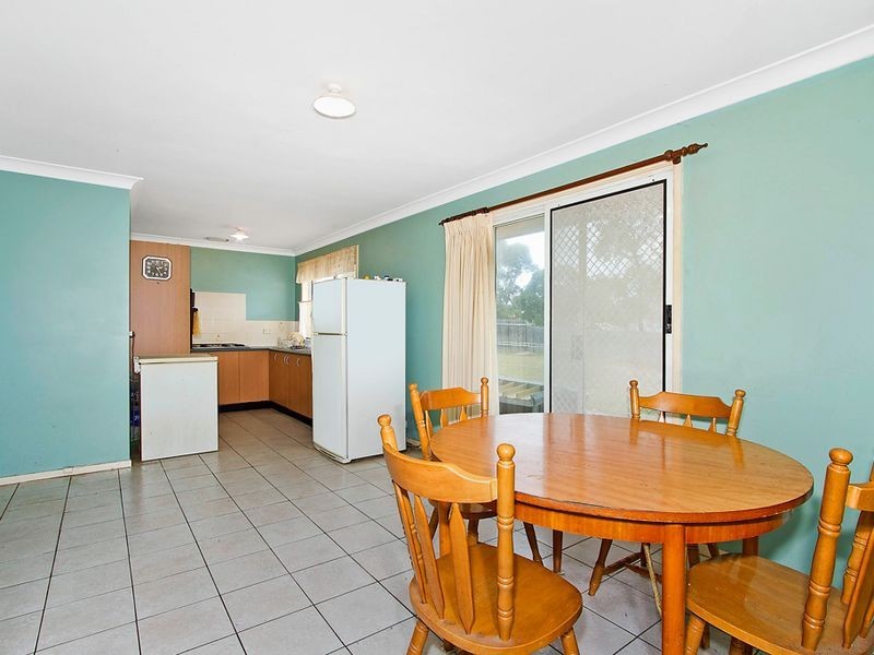 22 Cynthia St, Bateau Bay NSW 2261