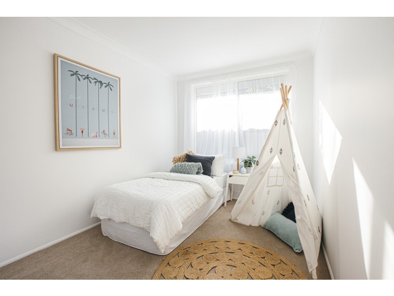 198 Cresthaven Avenue, Bateau Bay NSW 2261