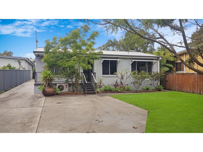 714 The Entrance Road, Bateau Bay NSW 2261