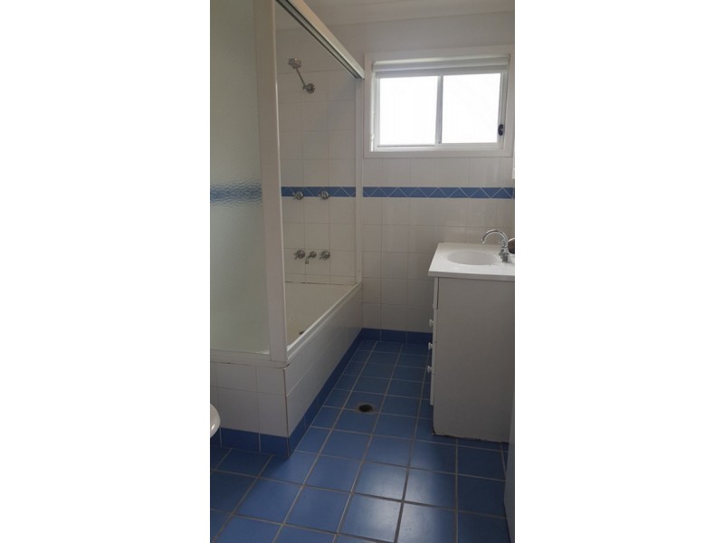 714 The Entrance Road, Bateau Bay NSW 2261