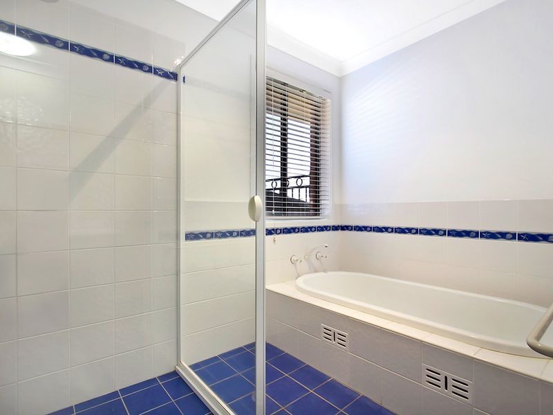 60 Sir Joseph Banks Drive, Bateau Bay NSW 2261