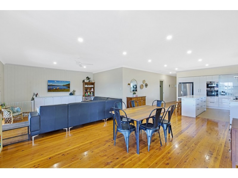 12 Battley Avenue, The Entrance NSW 2261