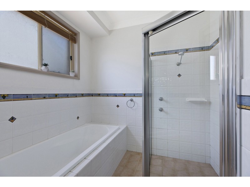 12 Battley Avenue, The Entrance NSW 2261