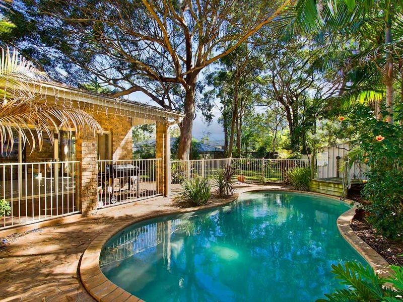 2 Guyagal Street, Bateau Bay NSW 2261