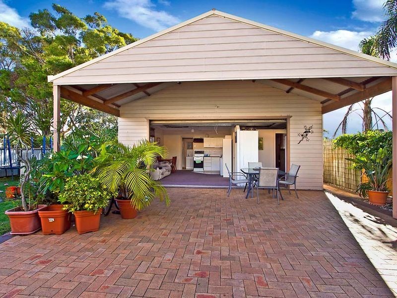 527 The Entrance Road, Bateau Bay NSW 2261