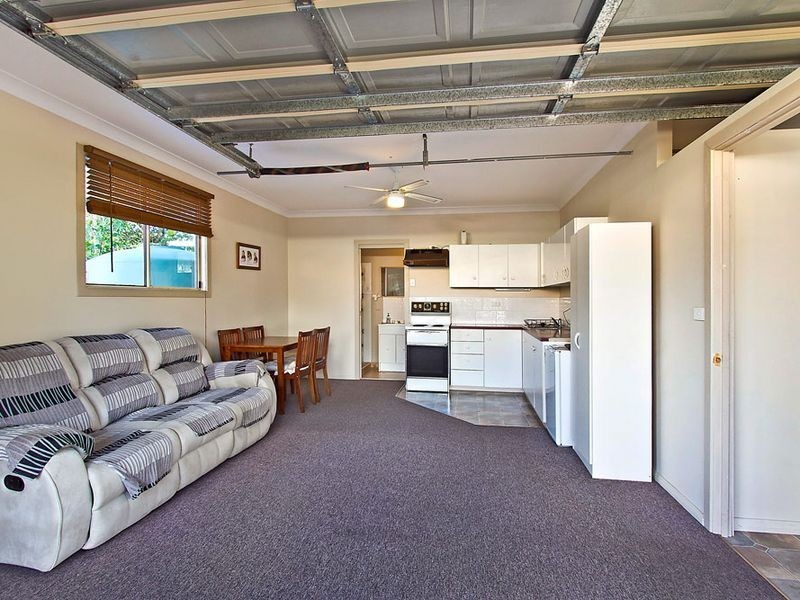 527 The Entrance Road, Bateau Bay NSW 2261