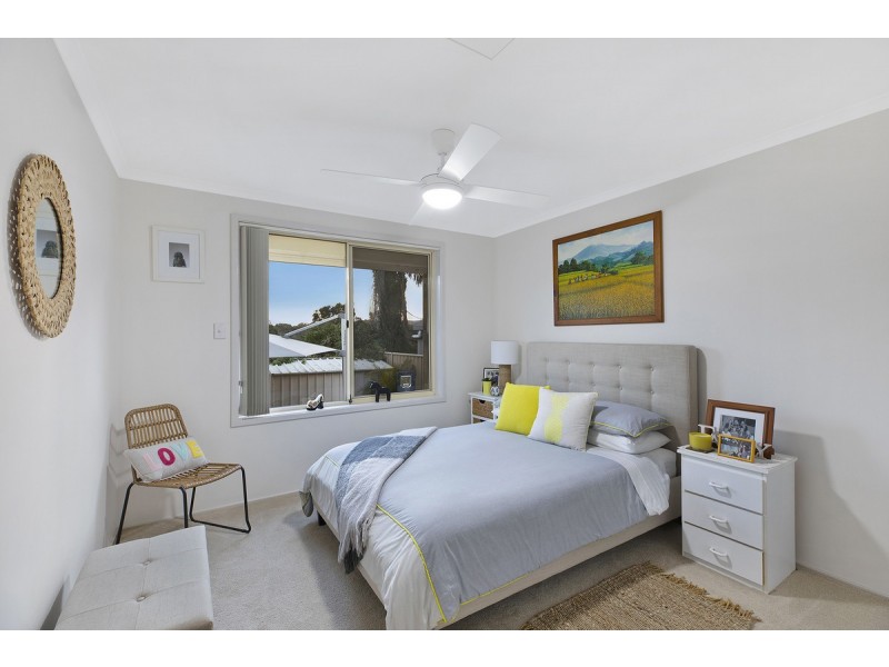 17 Bolton Street, Bateau Bay NSW 2261