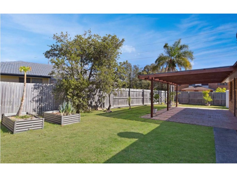 2 Cynthia Street, Bateau Bay NSW 2261