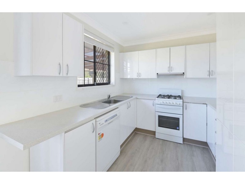 2 Cynthia Street, Bateau Bay NSW 2261