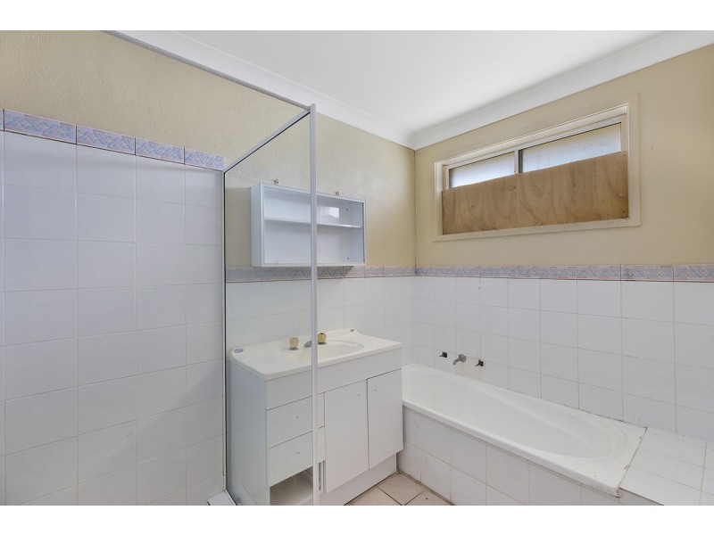 5-6 Faye Close, Bateau Bay NSW 2261