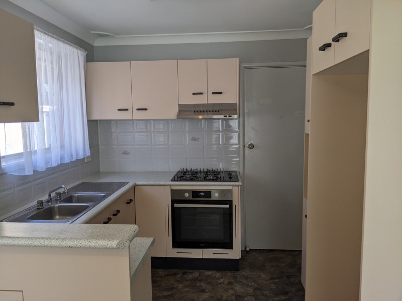 6 Black Swan Street, Berkeley Vale NSW 2261