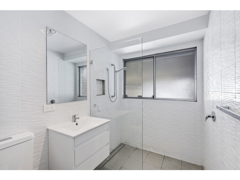 80 Bateau Bay Road, Bateau Bay NSW 2261