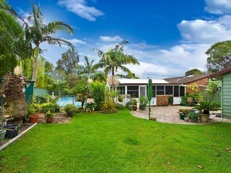 17 Papala Avenue, Bateau Bay NSW 2261
