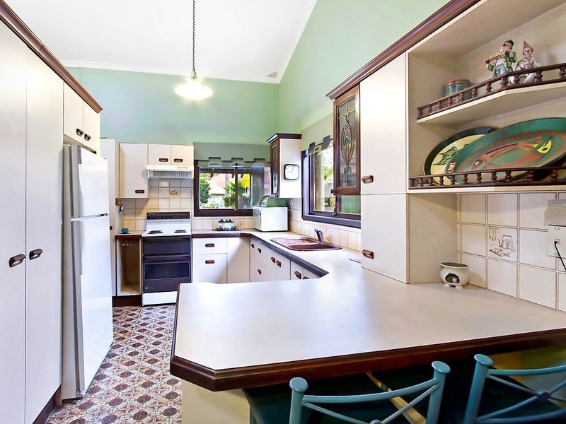 17 Papala Avenue, Bateau Bay NSW 2261