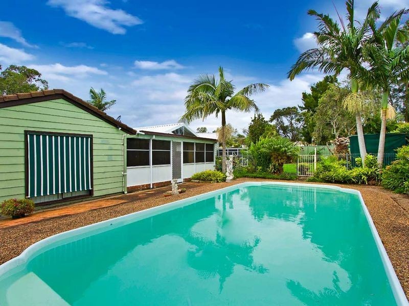 17 Papala Avenue, Bateau Bay NSW 2261