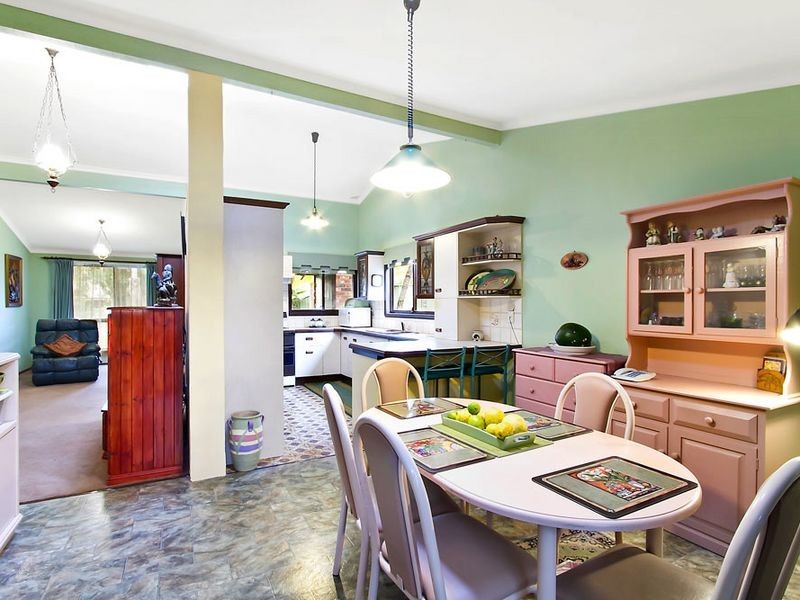 17 Papala Avenue, Bateau Bay NSW 2261