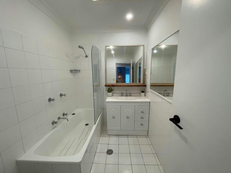 81 Kerry Crescent, Berkeley Vale NSW 2261