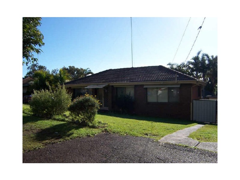 114 Cresthaven Avenue, Bateau Bay NSW 2261