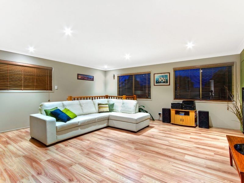 218 Cresthaven Avenue, Bateau Bay NSW 2261