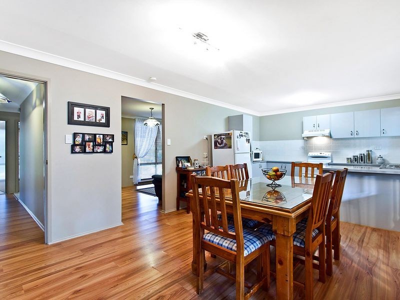 218 Cresthaven Avenue, Bateau Bay NSW 2261