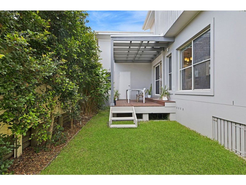 2/26 Bondi Road, The Entrance North NSW 2261