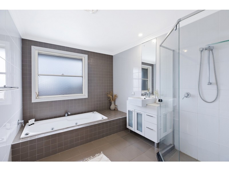 2/26 Bondi Road, The Entrance North NSW 2261