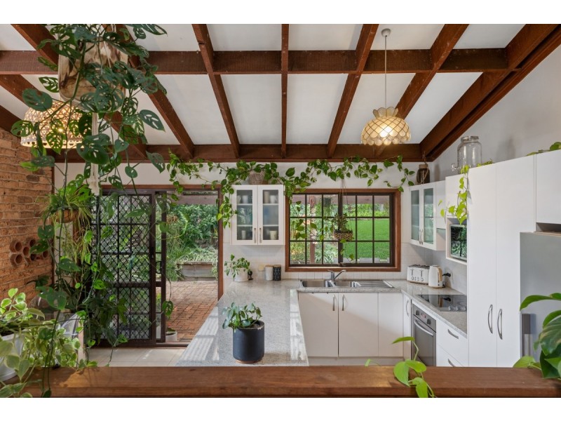 34 Rickard Street, Bateau Bay NSW 2261