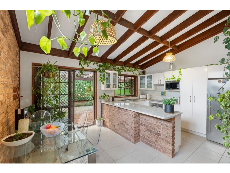 34 Rickard Street, Bateau Bay NSW 2261