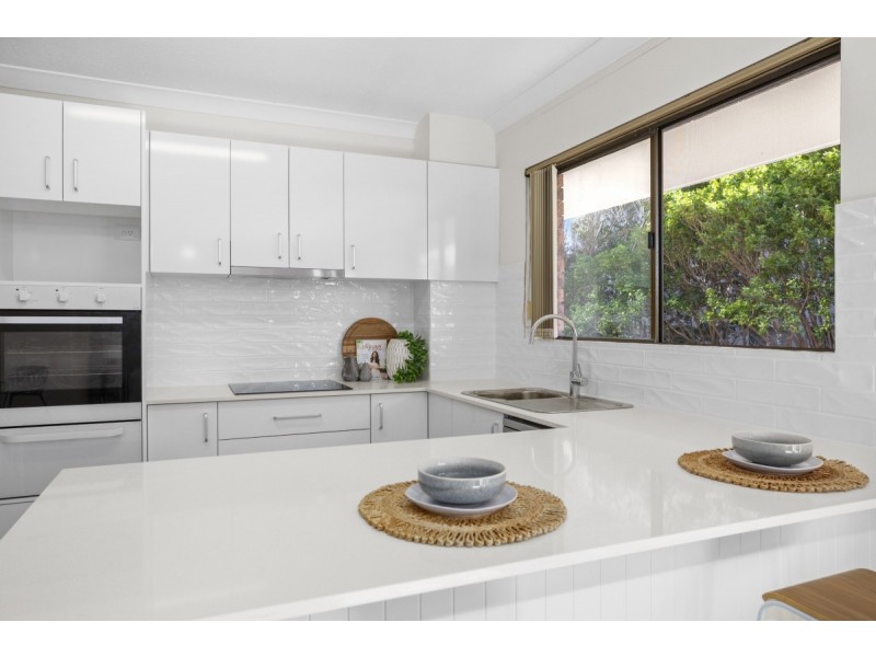 2/19 Barnhill Road, Terrigal NSW 2260