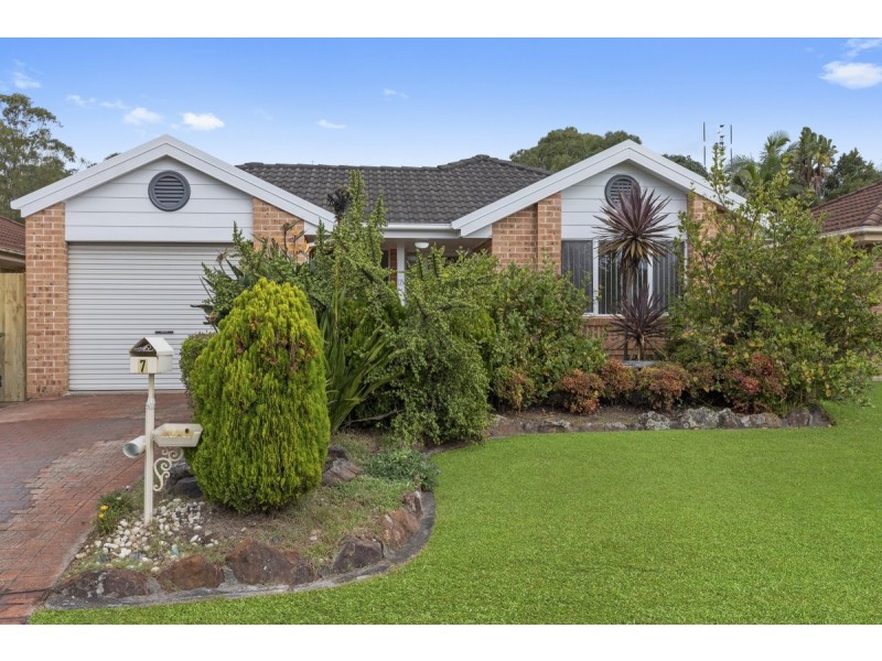 7 Belinda Close, Berkeley Vale NSW 2261