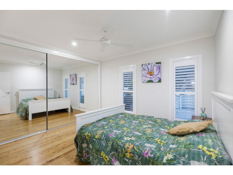19 Bateau Bay Road, Bateau Bay NSW 2261
