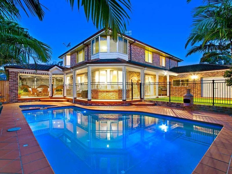 12 Bataan Cct, Bateau Bay NSW 2261