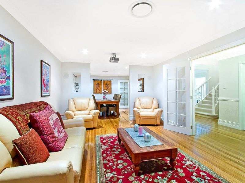 12 Bataan Cct, Bateau Bay NSW 2261