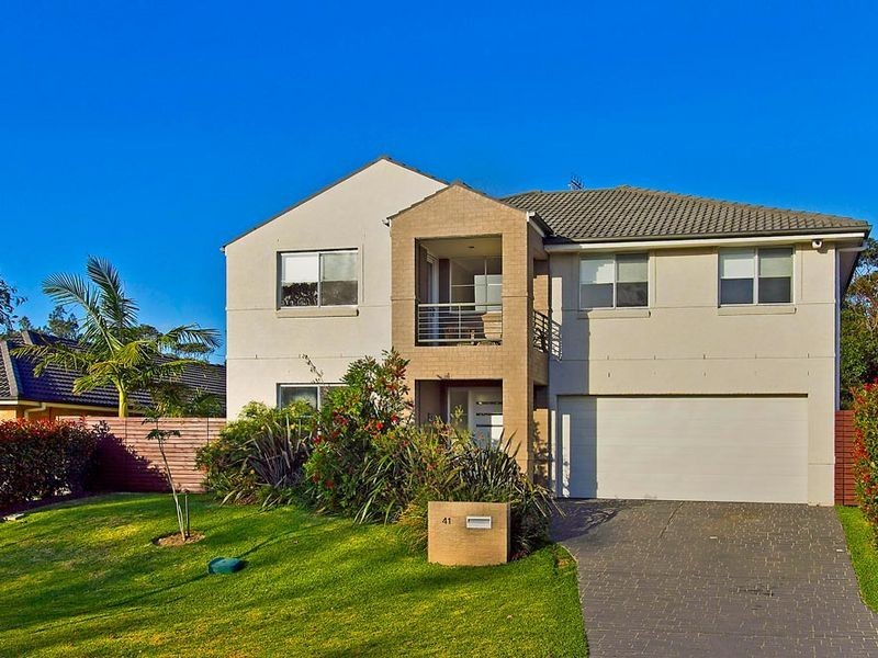 41 Bataan Cct, Bateau Bay NSW 2261
