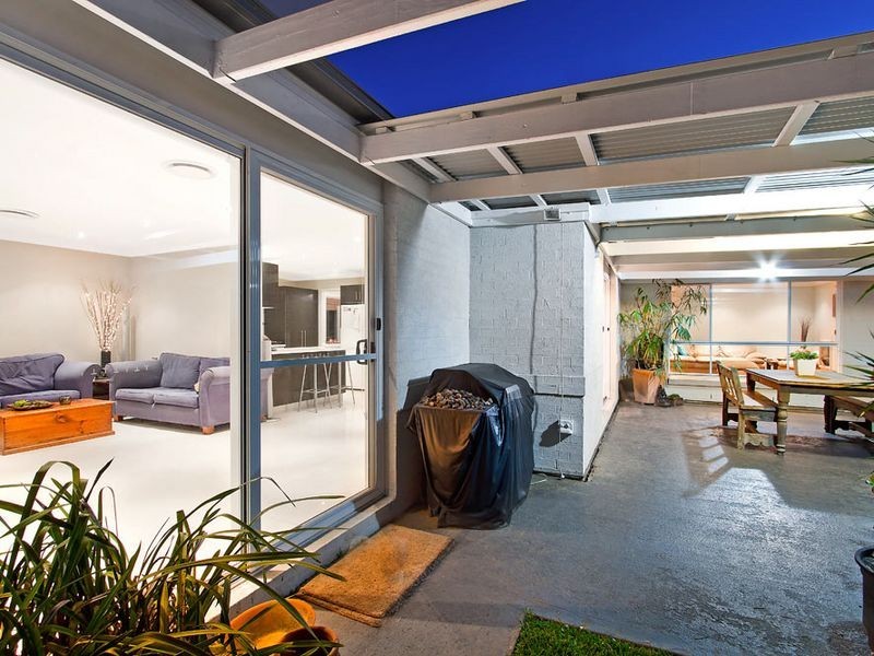 41 Bataan Cct, Bateau Bay NSW 2261