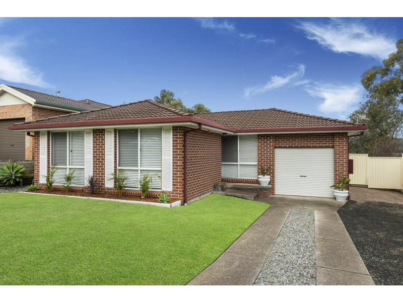 13 Morley Avenue, Bateau Bay NSW 2261
