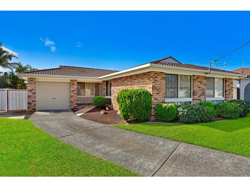 8 Charlotte Close, Bateau Bay NSW 2261