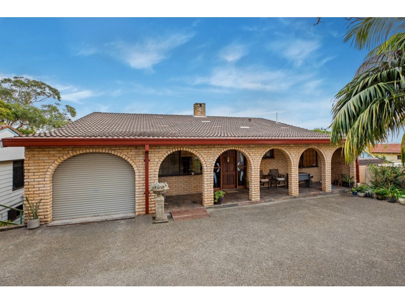 41 Kipling Drive, Bateau Bay NSW 2261