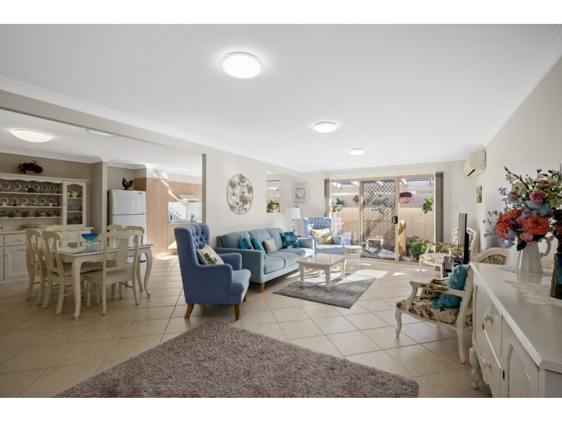 47 Sierra Avenue, Bateau Bay NSW 2261