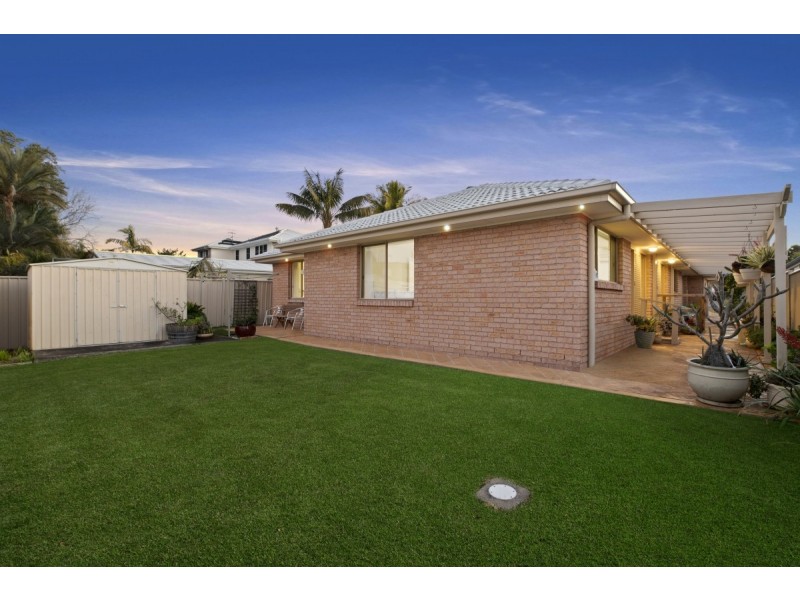 47 Sierra Avenue, Bateau Bay NSW 2261