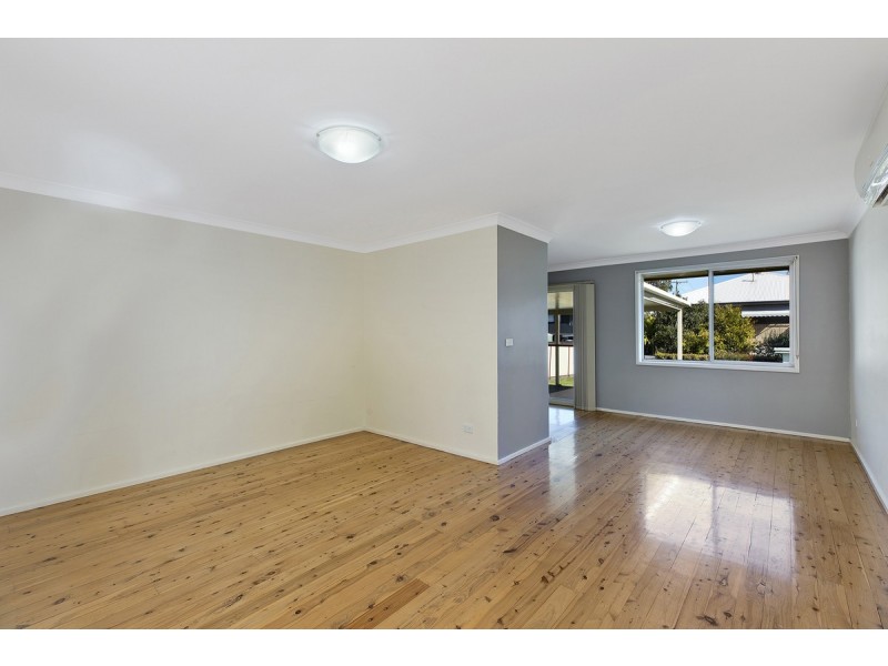 28 Marlowe Road, Bateau Bay NSW 2261