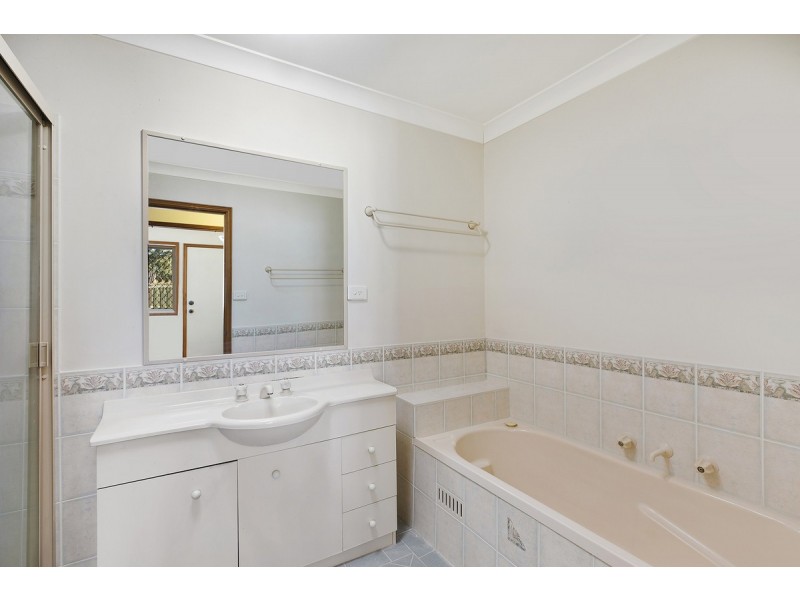 6 Werona Place, Bateau Bay NSW 2261