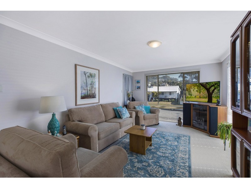 53 Sierra Avenue, Bateau Bay NSW 2261