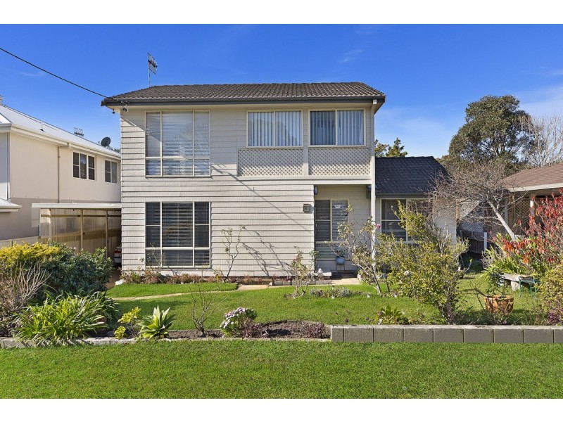 53 Sierra Avenue, Bateau Bay NSW 2261