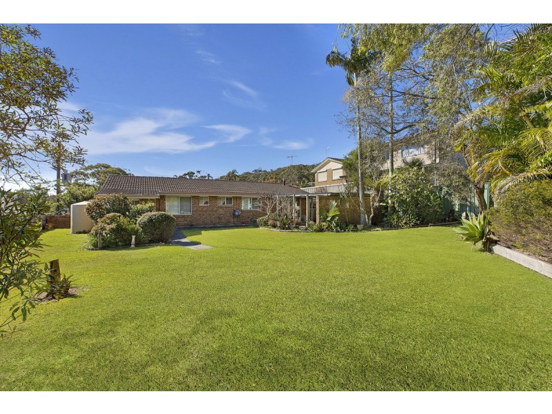 2 Ulmarra Road, Forresters Beach NSW 2260