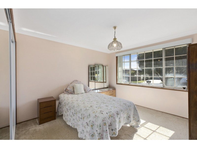 2 Ulmarra Road, Forresters Beach NSW 2260