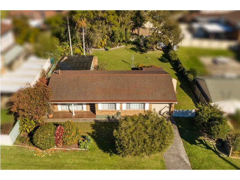 2 Ulmarra Road, Forresters Beach NSW 2260