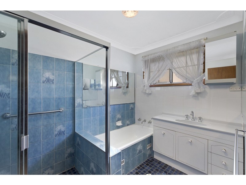 2 Ulmarra Road, Forresters Beach NSW 2260