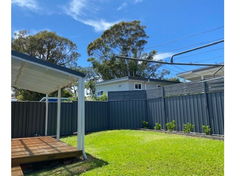 714 The Entrance Road, Bateau Bay NSW 2261